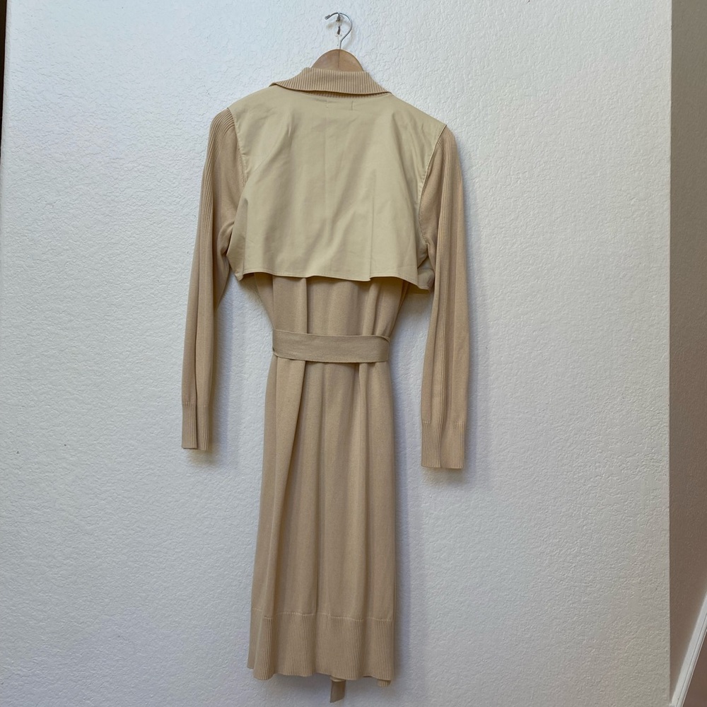 Calvin Klein
Long Sweater Cardigan size Small - Picture 4 of 12